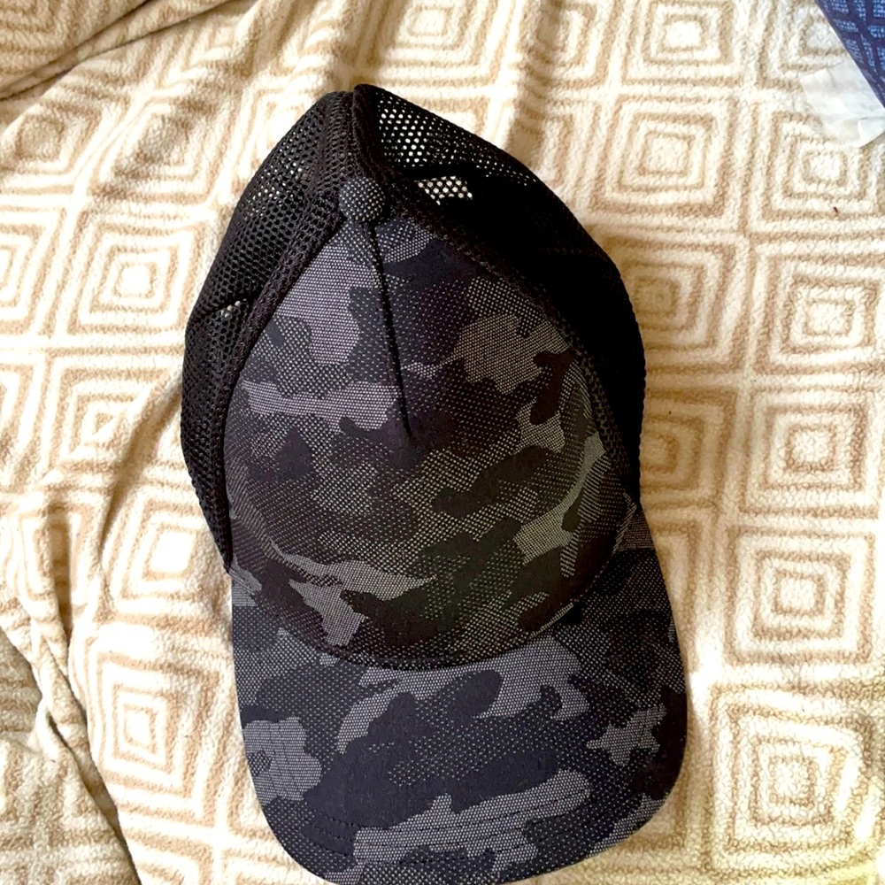 Men’s baseball hat